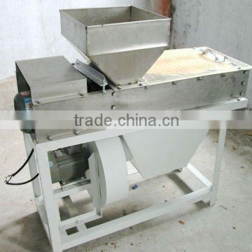 Dry type peanut peeling machine