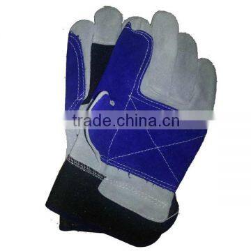 Gloves manufacturer welding gloves used by constructions workers