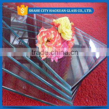 Clear tempered building glass