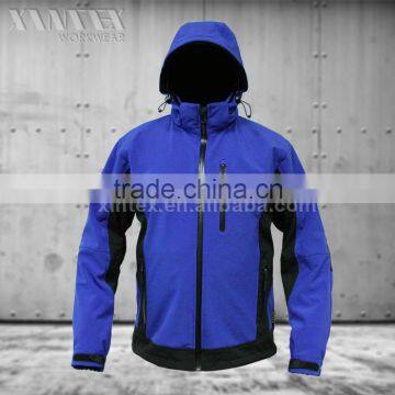 Hooded softshell jacket