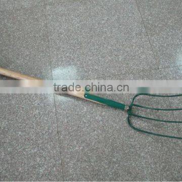 Forged garden fork with wooden handle F301CT