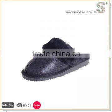 New design top brand pu slippers