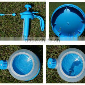 1.2L Portable Water Sprayer and Plastic Home Garden Sprayer With Automatic Vent Valve photo-2