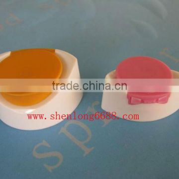 snap on plastic shampoo bottle cap in double colour each