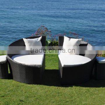 2017 Sigma Spring Arrival All Weather Lightweight Resin Wicker Outdoor Sofa Bed photo-4