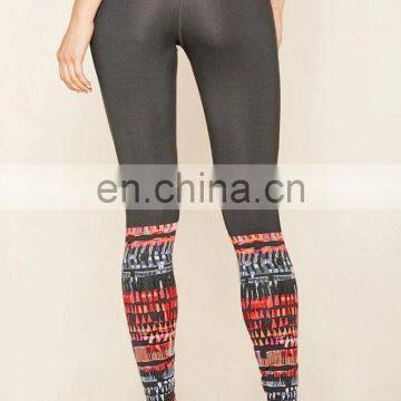 Wholesale Seamless Active Abstract Black Leggings Women Custom Printed Pants photo-5