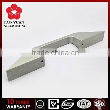 Easy installation Polished door plate with handle of door