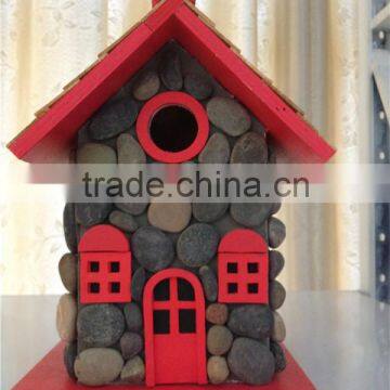 New handmade cobblestone with nature wooden birdhouse red color factory price