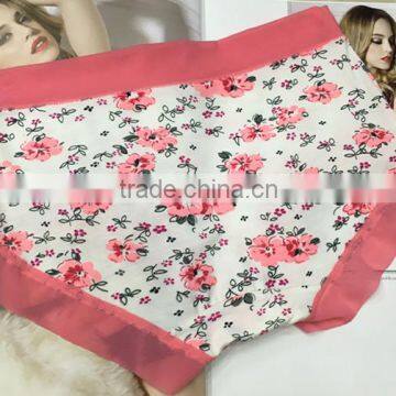OEM Customized Elegant Floral Pattern Underwear photo-2