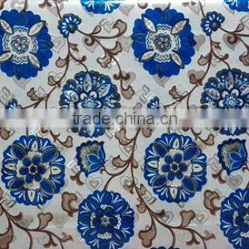 Golden Embossed Pvc Tablecloth in Roll New Design With Red Flowers photo-2