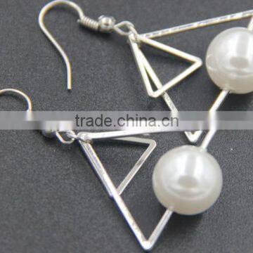 Generous Artifical Pearl on Triangle Stud Earrings photo-2