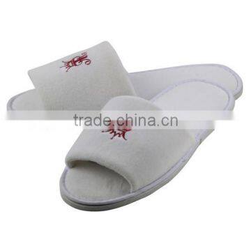 Disposable 100% Cotton With Beautiful Embroidery Hotel Slippers photo-2