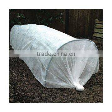 White PP nonwoven cover for agriculture