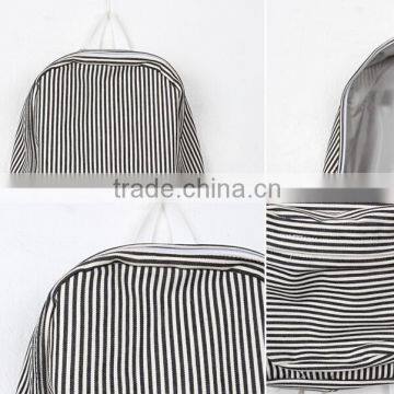 China Wholesale Stripe School Backpacks Stock photo-6