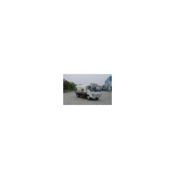 High pressure cleaning truck