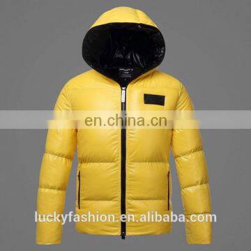 Wholesale Light Comfortable Solid Color Zipper Up Winter Padding Down Coat Waterproof Jacket