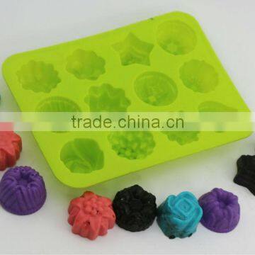 12 Cavity Flower Shaped chocolate rose molds