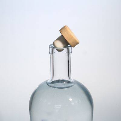 China Manufacturer Factory Price Empty 200ml 500ml 700ml 750ml Water Liquor Vodka Whiskey Selling Empty Glass Bottles photo-2