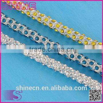 Wholesale bulk AAA cheap white bling bling glass crystal rhinestone trim, rhinestone cup chain for wedding dress