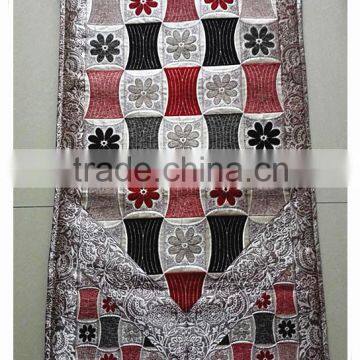 High Quality Jacquard Muslim Prayer Mat With Foam Backing and Zipper Quality Choice photo-3