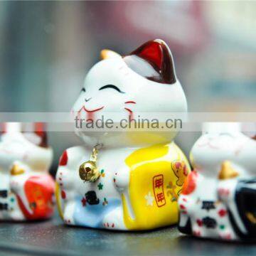 Chinese Hot Sale Small Size Lucky Cat in Car                        
                                                Quality Choice