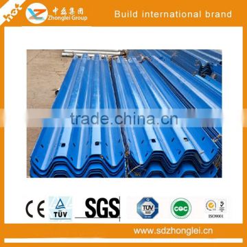 Plastic spraying guardrail, traffic safety facilities