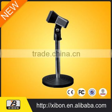 black microphone stand