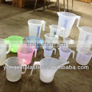 colored plastic measuring cups plastic set for bar /trial