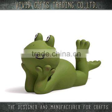 Best selling custom ceramic porcelain grovel frog garden decoration