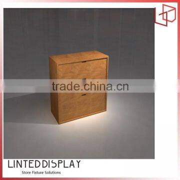 Factory Retail Store Vertical Display Case