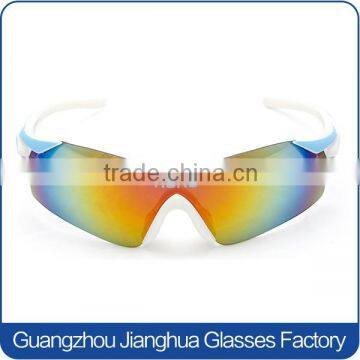 Wrap around new sports sunglasses waterproof lenses designer eye glasses from china