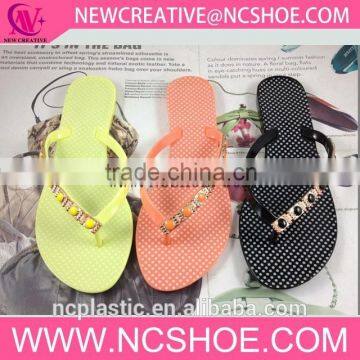 hot selling cheap beach thong lady flip flop jelly slipper with rhinestone