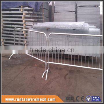 Hot dipped galvanized safety portable pedestrian metal crowd stoppers fence