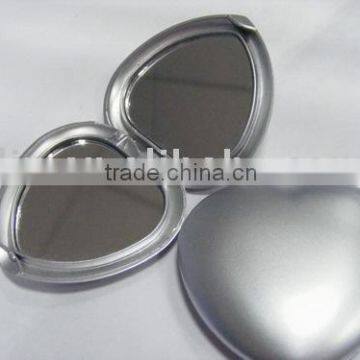 heart shape plastic cosmetic mirror