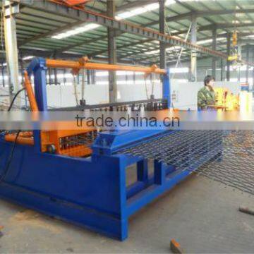 Seml-automatic crimped wire mesh machine