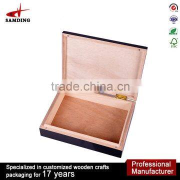Custom piano finish lacquer cigar wood humidor large box for men