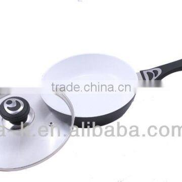 Aluminum round frying pan