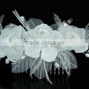 Bridal Wedding Fascinator Feather Ivory Fabric Flower Handmade Hair Comb CT1393