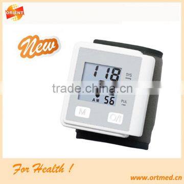 Digital LCD Wrist Blood Pressure Monitor With Heart Beat Rate Pulse Measure Health Care Monitors