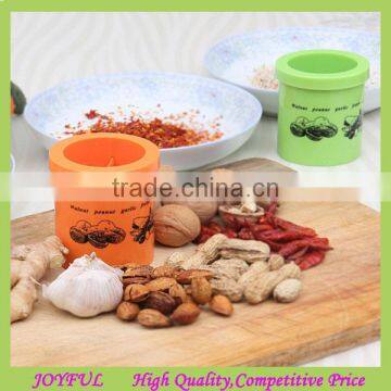 2017 New arrival kitchen tools manual dry fruit nut grinder