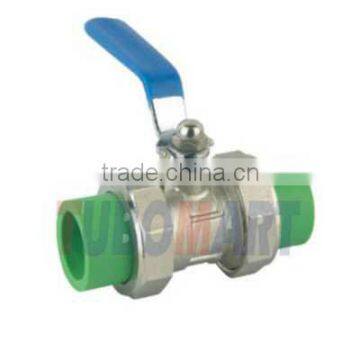 socket type ppr ball valve with brass body