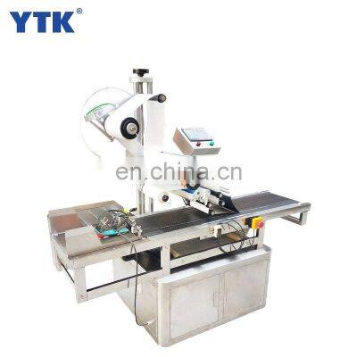 Fully Automatic Surface Paper Card Carton Paging Labeler Ultra Clear Packaging Plastic Bag Labeling Machine