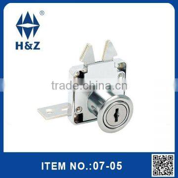 Roller shutter rim lock