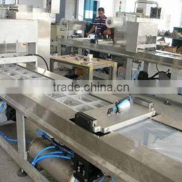 Snack Automatic Thermoforming Vacuum Packing Machine photo-2
