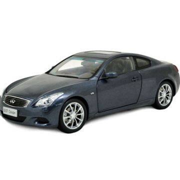 Машинка из литого металла марки Infiniti G37 2013 года выпуска