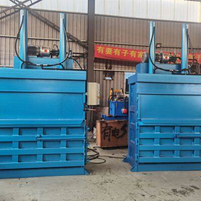 80T Large Size Heavy Weight Vertical Hydraulic Baler for Waste Paper Cardboard Plastic photo-1