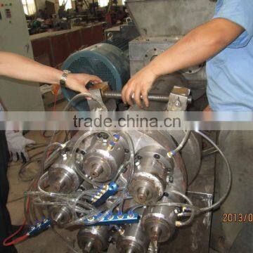 PLASTIC EXTRUDER MACHINE