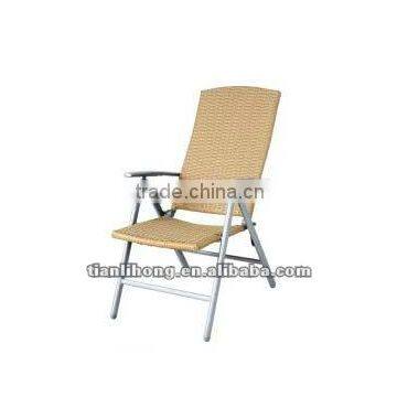 Stable Folding Iron Frame Rattan Chaise Chair