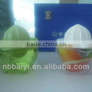 automatic citrus juicer