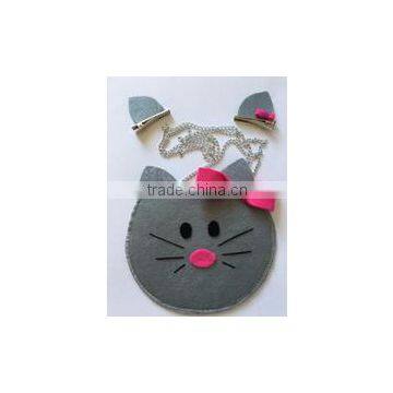 china suppliers OEM acceptable hello kitty handmade felt non woven lady hand bag sling bag for shopping